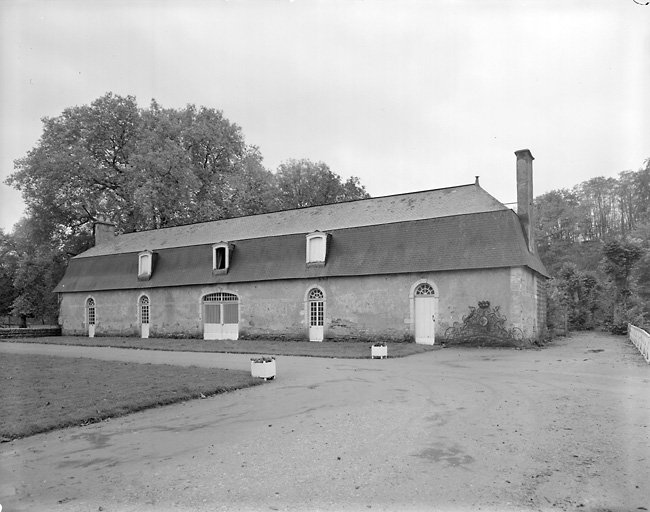 Buanderie et remise : élévation postérieure.