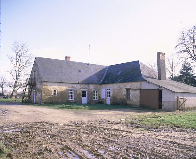 Logement de la ferme, élévations postérieure et droite.