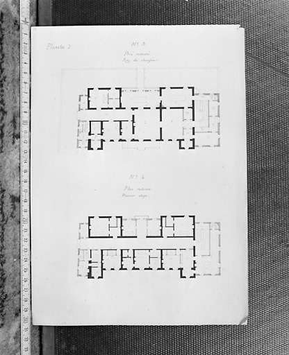 Projet de remaniement : 'Plan restauré Rez-de-chaussée. Plan restauré Premier étage'.