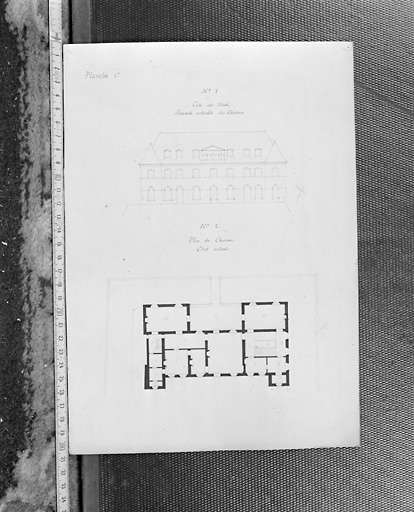 'Côté du Midi façade actuelle du Château - Plan du château Etat actuel.