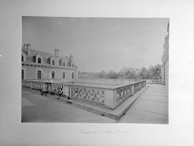 Terrasses couvrant le deuxième cloître, vue d'ensemble vers le sud.