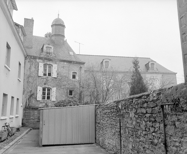 Corps postérieur, élévation antérieure.