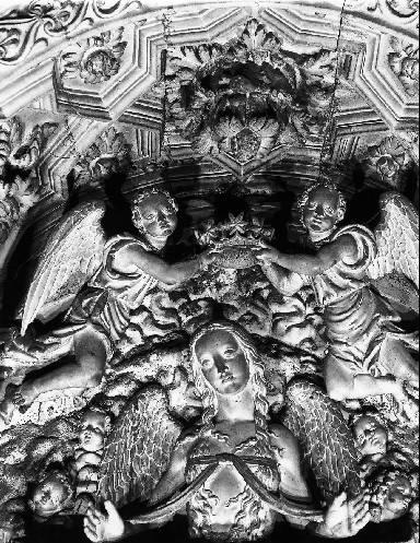 Groupe sculpté : Triomphe de la Vierge