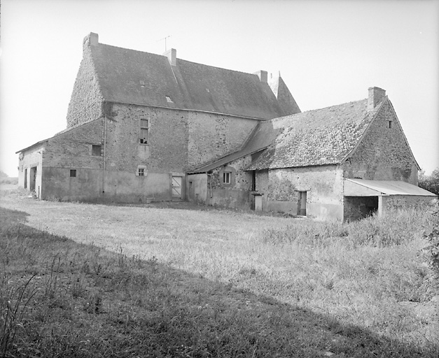 Logis et logement : élévations droites et postérieures.