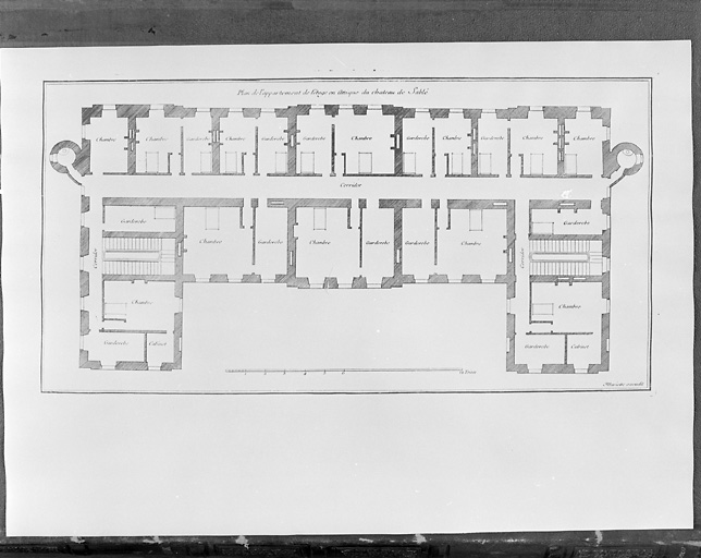 'Plan de l'appartement de l'étage en attique du chateau de Sablé' d'après un lavis de Claude Desgots.