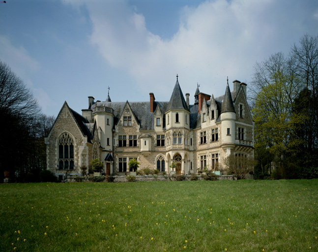 Manoir, Château