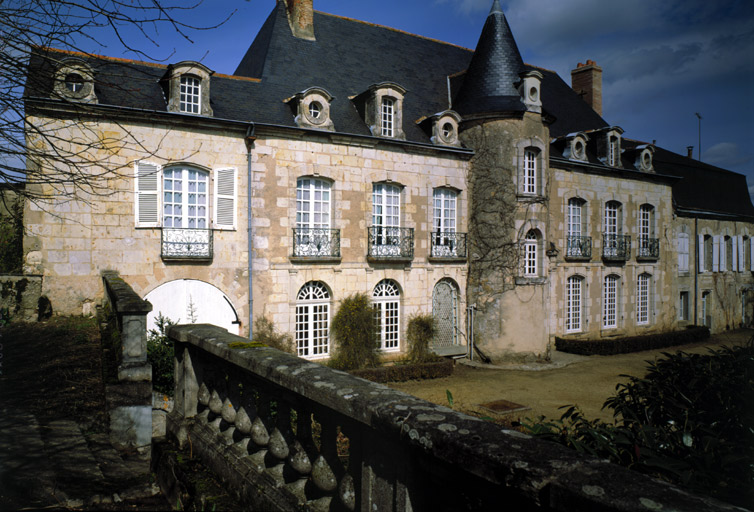 Façade antérieure sud.