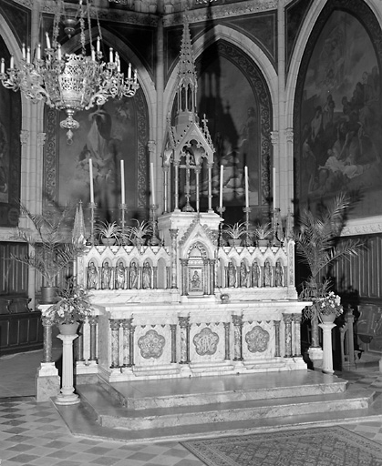 Autel, tabernacle (autel tombeau, maître-autel, tabernacle à ailes)