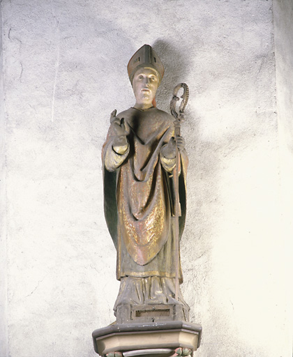 Statue (grandeur nature) : saint évêque