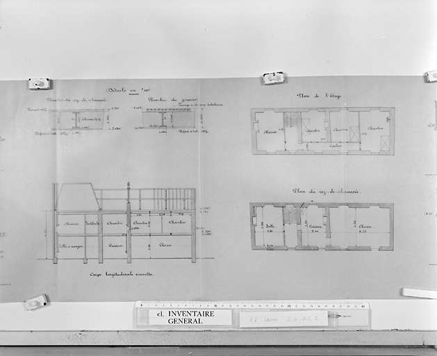 Projet de remaniement : plans du rez-de-chaussée et de l'étage-carré, coupe.