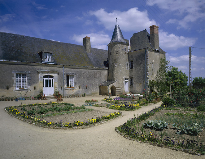 Elévation antérieure du logis, partie droite.