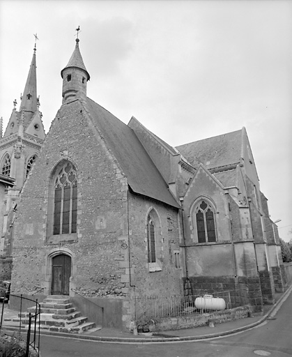 Chapelle sud, élévations sud et est.