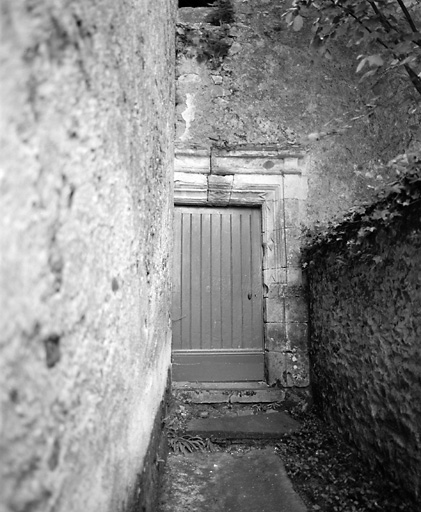 Porte du bras sud du transept.