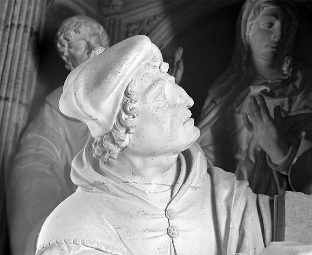 Docteur à dextre, portrait présumé de Martin Bucer.