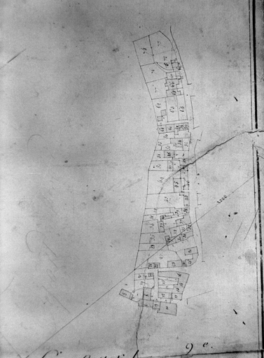 Plan du village, partie sud-ouest développée, extrait du plan cadastral de 1825, section C 1, éch. = 1/1500e