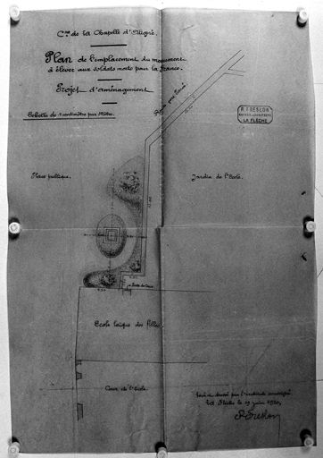'Plan de l'emplacement du monument à élever aux soldats morts pour la France'.