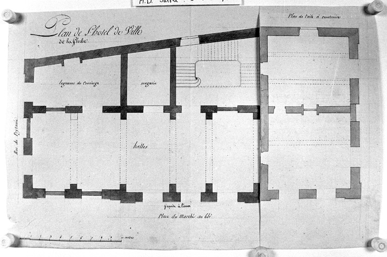 'Plan de l'Hôtel-de-Ville et plan de l'aile à construire'.