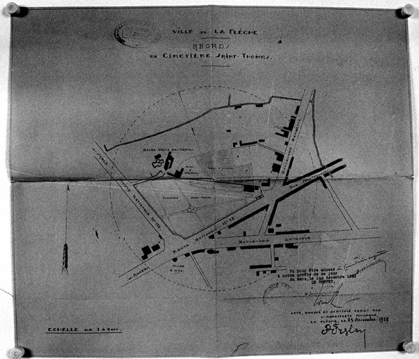 'Abords du cimetière Saint-Thomas'.