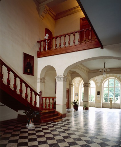 Corps méridional, vestibule.