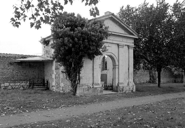 Chapelle du Sacré-Coeur dans le parc.