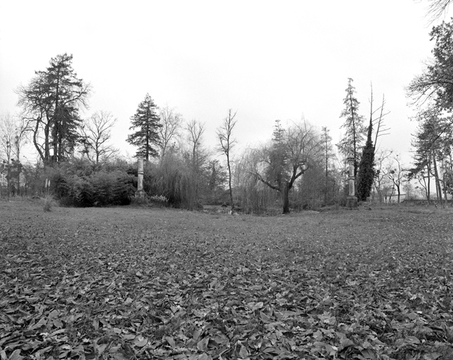 Le jardin vers l'ouest.
