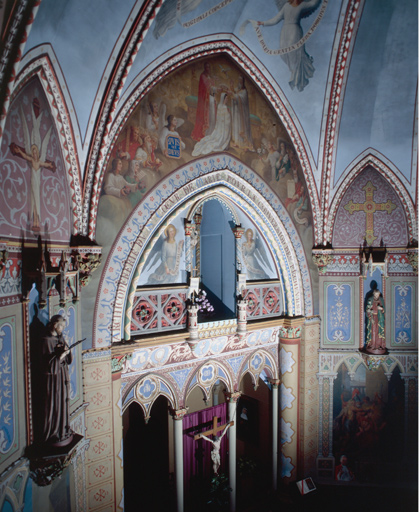 Chapelle, le choeur, angle nord-est.