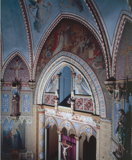 Chapelle, le choeur, angle sud-est.