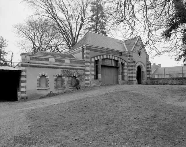 Elévation antérieure de la resserre, de l'orangerie et de la chapelle.