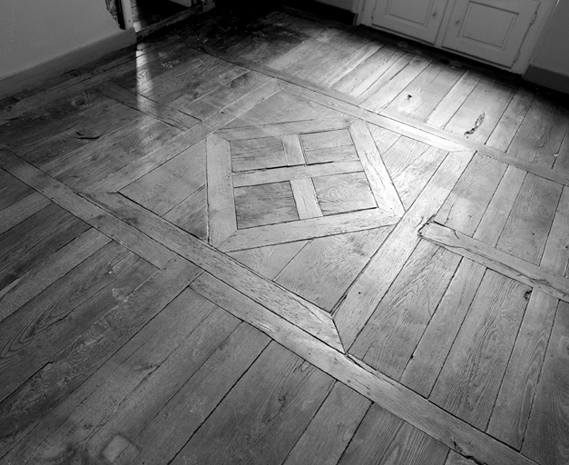 Parquet dans la pièce sud-ouest de l'aile nord (détail).