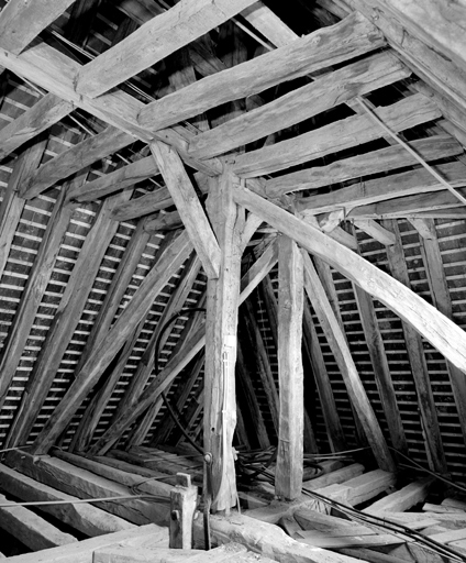 Charpente de croupe à l'extrémité ouest de l'aile méridionale du cloître.