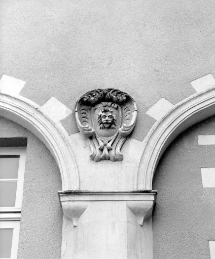 3ème relief sur la face orientale de la cour méridionale.