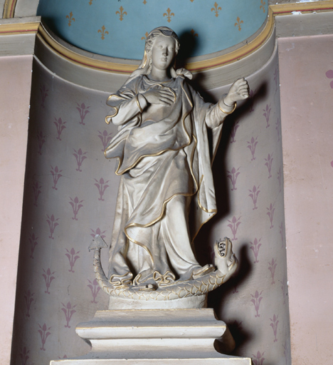 Statue : sainte Marguerite