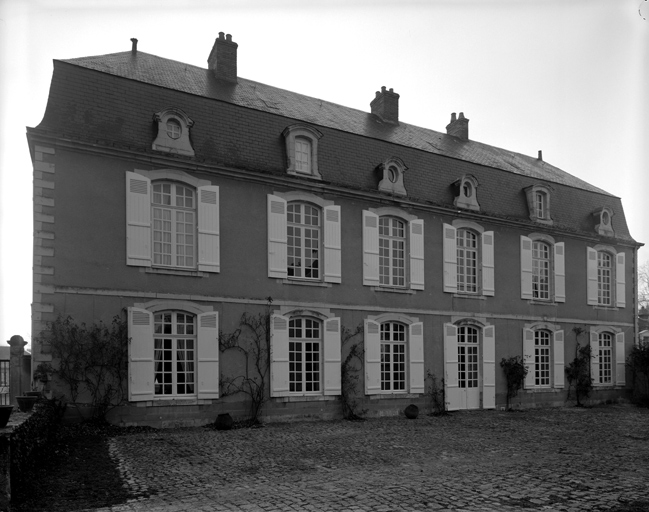 Elévation gauche du logis.