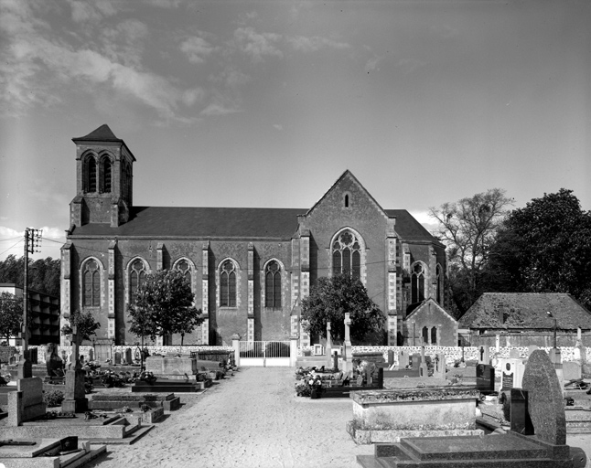 Elévation sud de l'église.