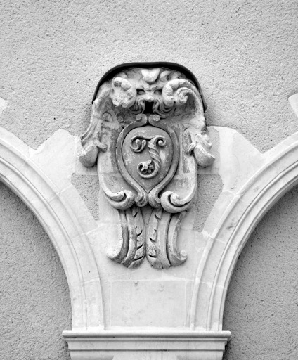 1er relief sur l'aile méridioale du cloître.