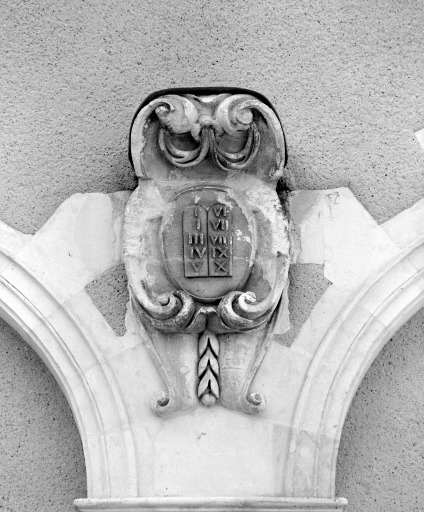 5ème relief sur l'aile ouest du cloître.