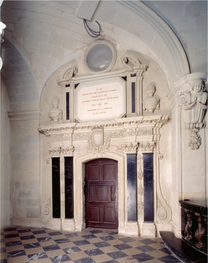 Monument de Guillaume Fouquet de la Varenne, ensemble.