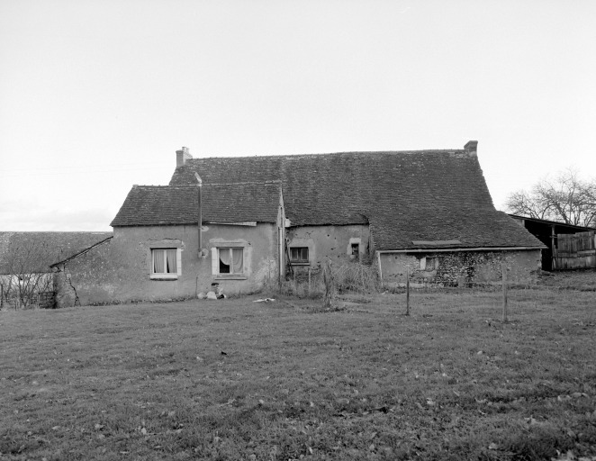 Elévations postérieure et droite du logis.