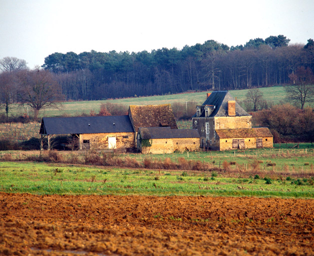 Ensemble, élévations antérieure et droite.