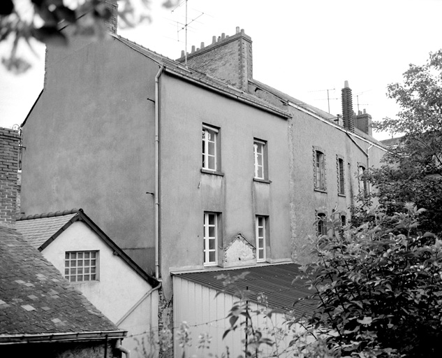 23-25 rue du Onze-Novembre, élévation postérieure.