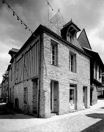 26 rue de Couéré, élévations gauche et antérieure.