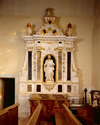 Retable architecturé à niche de l'autel Saint-Pierre