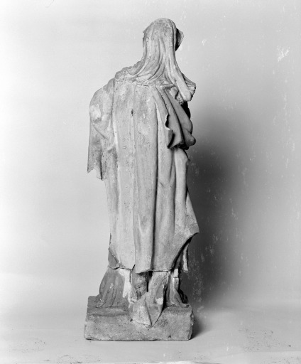 Statue (n° 2) : Vierge à l'Enfant