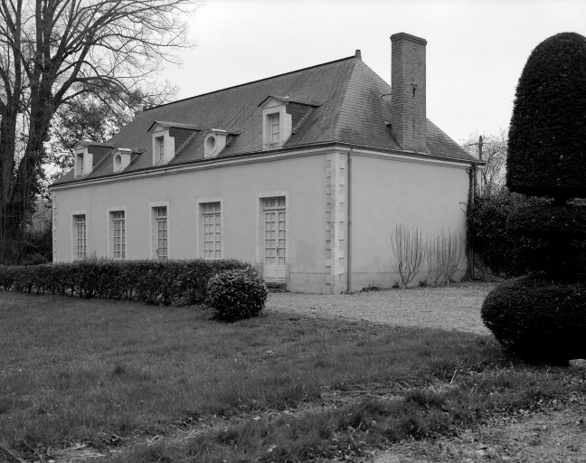 Elévation droite du logement de gardien.