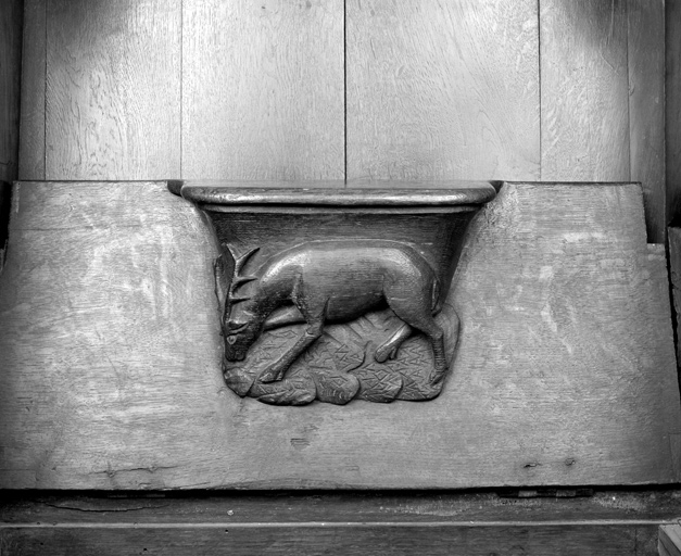 37me ensemble, miséricorde au centre.