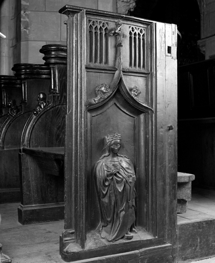 5ème ensemble, sainte Catherine d'Alexandrie sur la jouée droite.