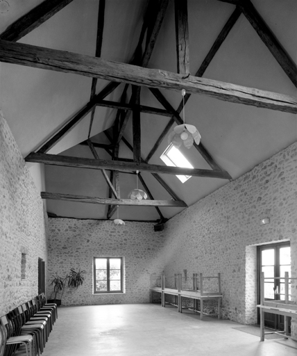 Ecurie et remise, charpente.