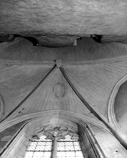Voûte du choeur derrière le retable.