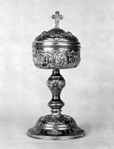 Objet daté du XIXe siècle.