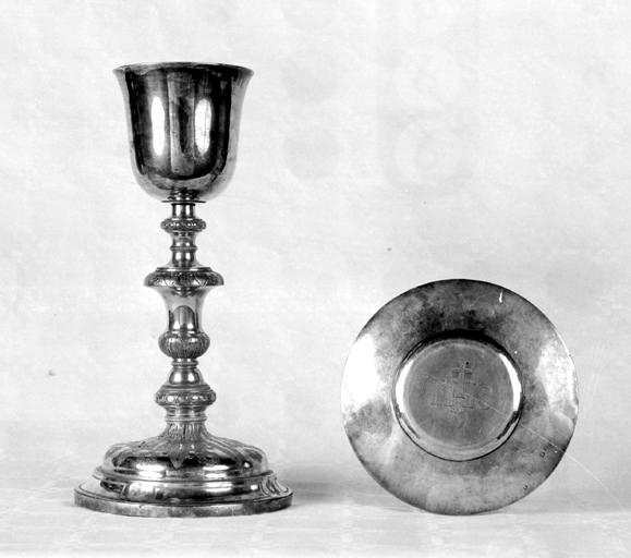 Objet daté du XIXe siècle.